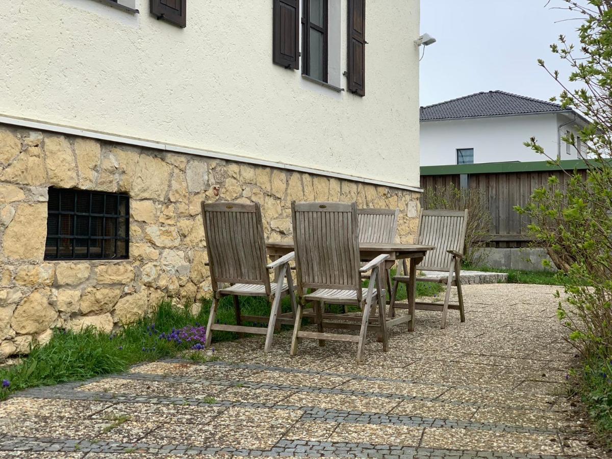 Villa Mit Pool Und Grillplatz In Регенсбург Екстериор снимка