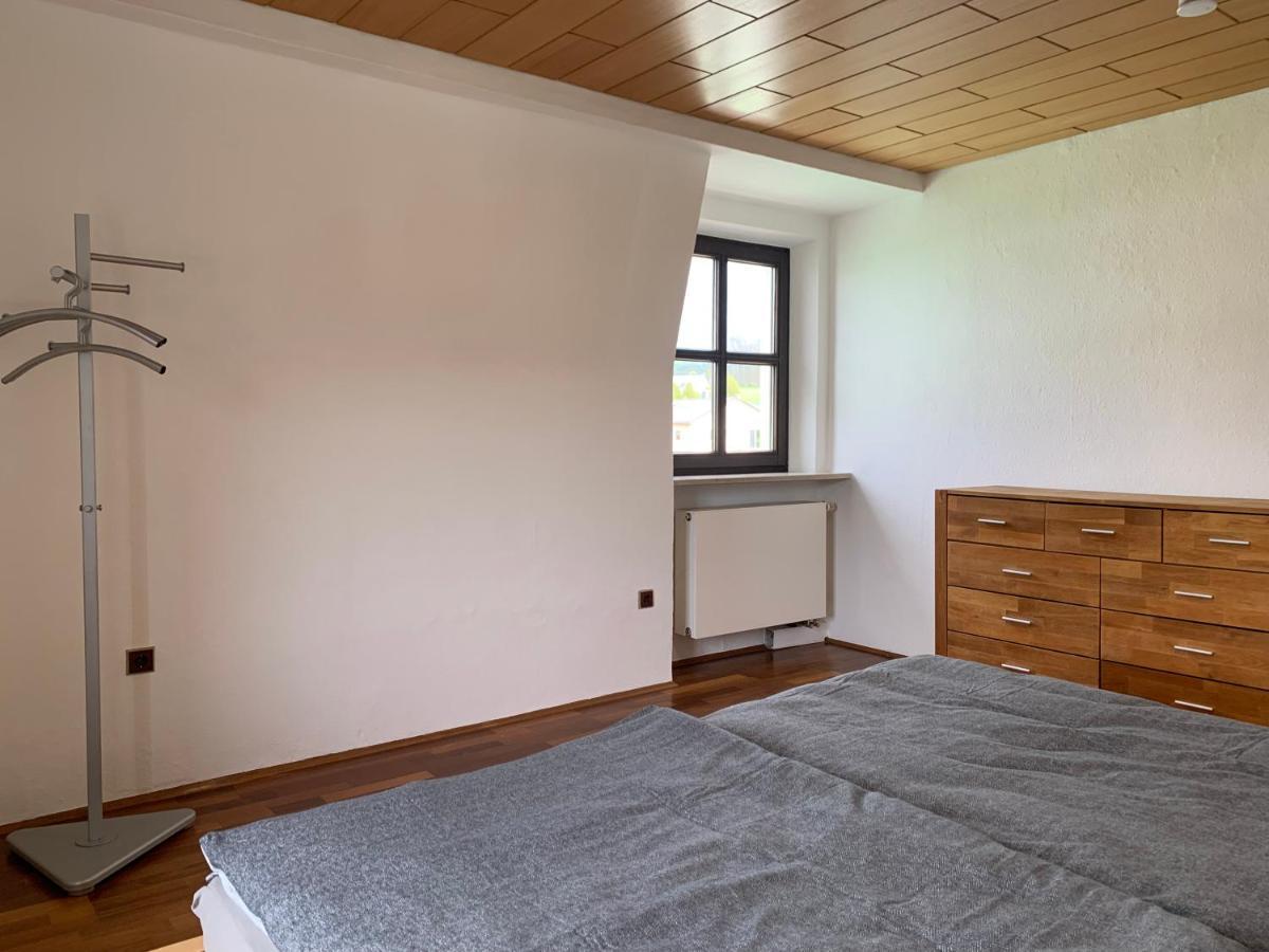 Villa Mit Pool Und Grillplatz In Регенсбург Екстериор снимка