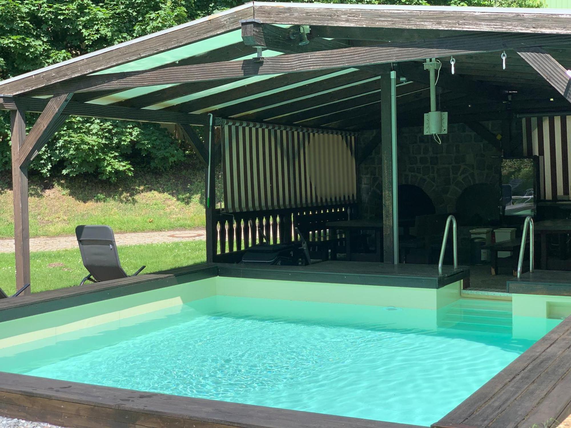 Villa Mit Pool Und Grillplatz In Регенсбург Екстериор снимка